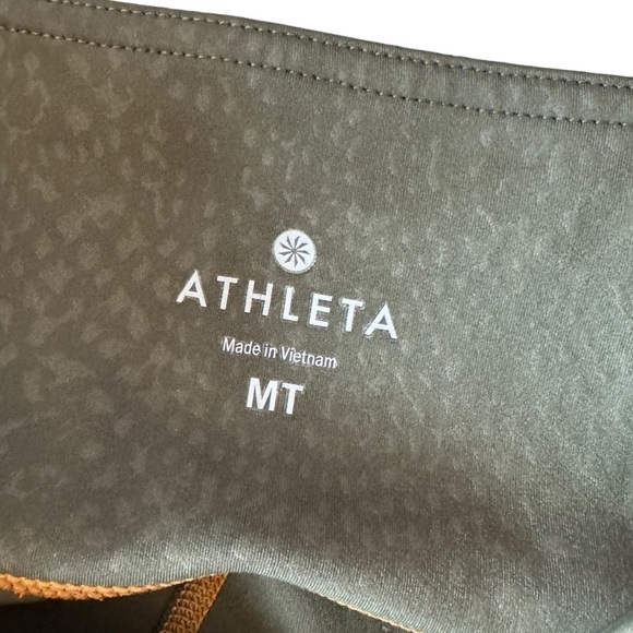 Athleta High Rise Green Serpent Chaturanga Tight, Size MT - Picture 6 of 7